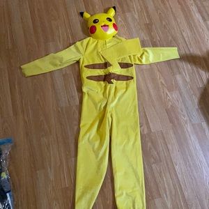 Halloween Pokémon costume Pikachu